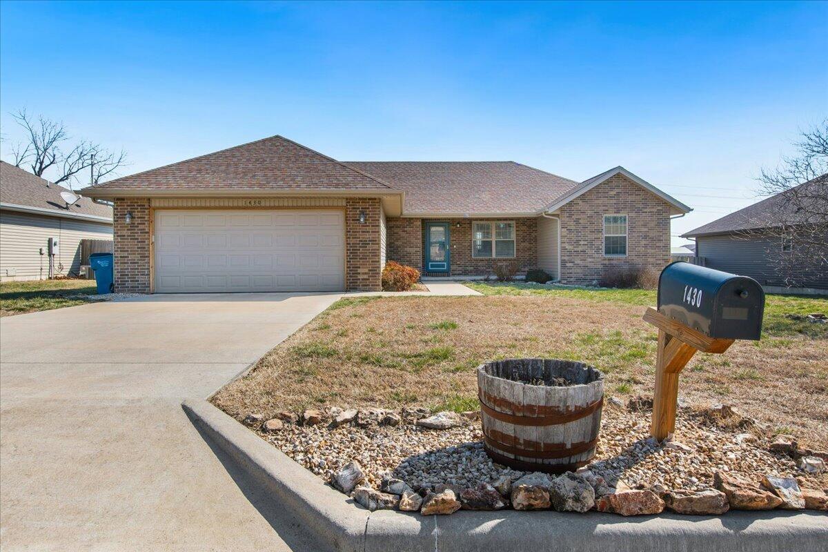 1430 S Tomahawk Avenue