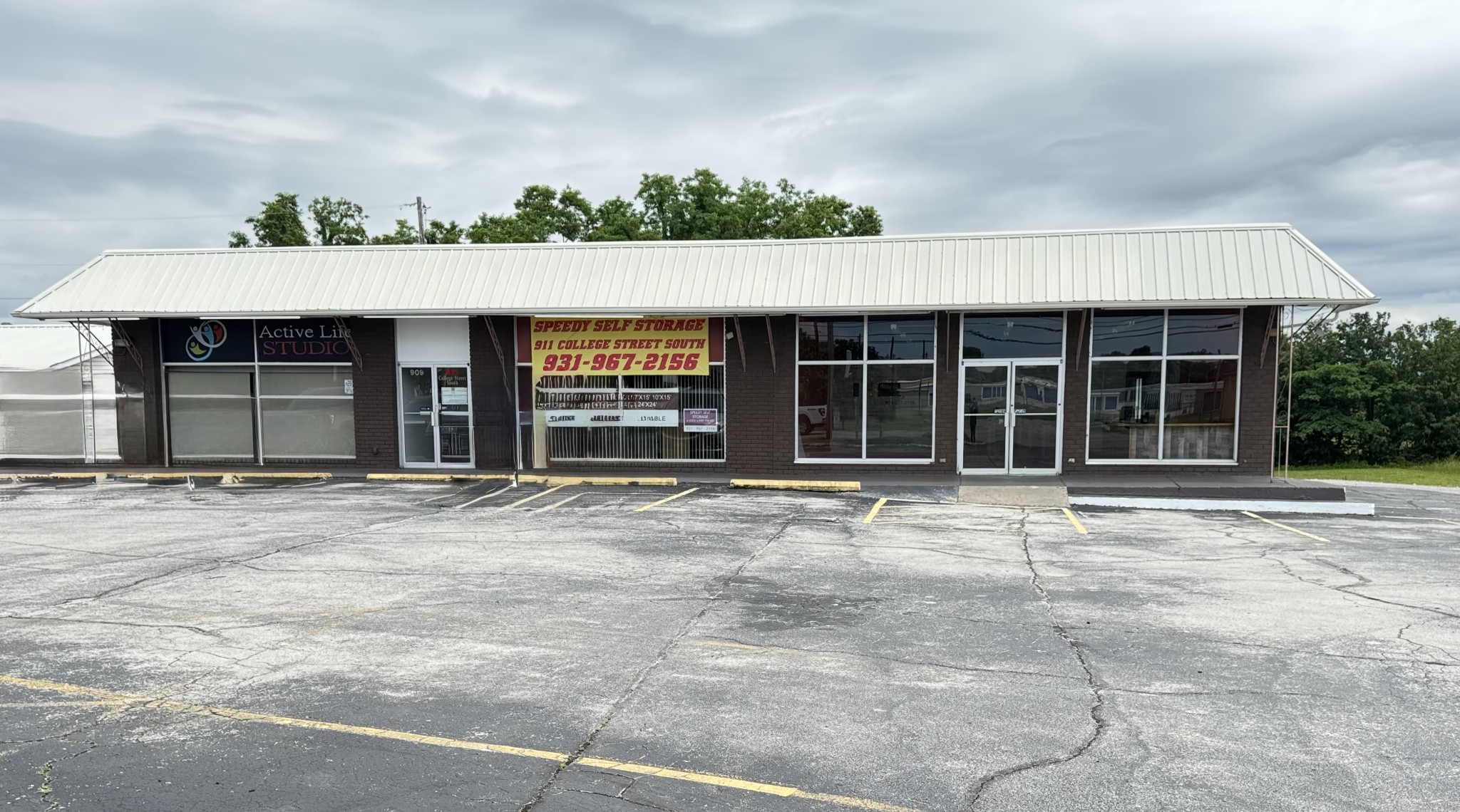 Exceptional Commercial Investment Opportunity: Four Versatile Units in Prime Location! Unlock the potential of this unique offering: four distinct commercial spaces for sale in a highly visible, well-traveled area with abundant parking. This is an ideal opportunity for investors or owner-occupiers seeking a diverse portfolio or a multi-faceted business location. Three Prime Storefront Units: Capitalize on excellent street-level exposure with three individual storefronts. Unit 1 & 2: Two smaller units thoughtfully designed with existing office layouts, perfect for professional services, satellite offices, or smaller retail operations. Unit 3: A spacious, open-concept storefront offering limitless possibilities for retail, showroom, or creative ventures. Design the space to perfectly suit your needs! Versatile Basement Unit: Expand your options with a substantial basement space. Previously utilized as a bike shop, this flexible area presents a wide array of potential uses, from storage and workshop space to specialized retail or even a unique service-based business. Benefit from exceptional exposure in a heavily trafficked area, ensuring maximum visibility for your business and attracting a steady flow of potential customers. Convenience is key! This property boasts plenty of parking for both customers and staff, a significant advantage in any commercial setting. This offering presents a fantastic investment opportunity to lease out individual units for diverse income streams or to establish a significant business presence with room for expansion and varied operations. The combination of storefront visibility and flexible basement space is a rare find. Don't miss out on this chance to secure a valuable commercial property in a sought-after location. Contact us today for more information and to schedule a viewing. Property tax addresses are 909, 911, 913, and 919 S. College St. Winchester, TN 37398. More pictures to come.