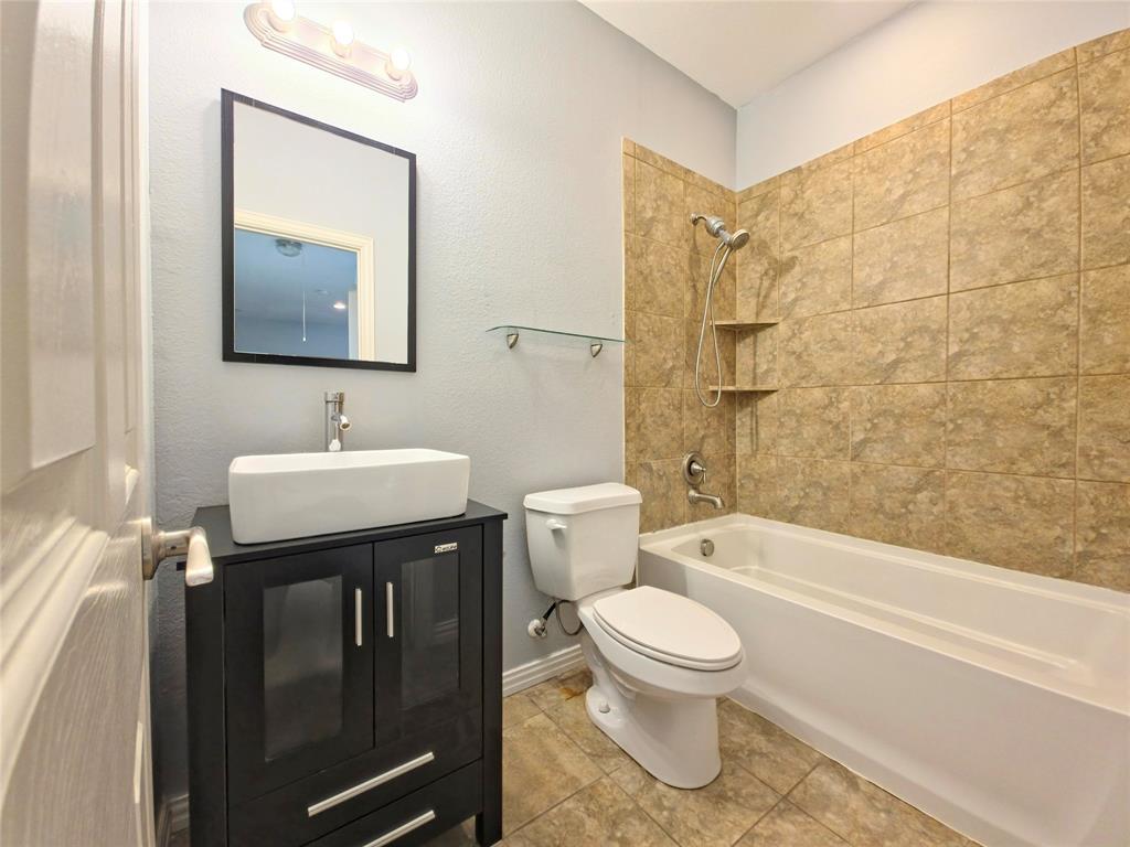 4121 William Dehaes Drive