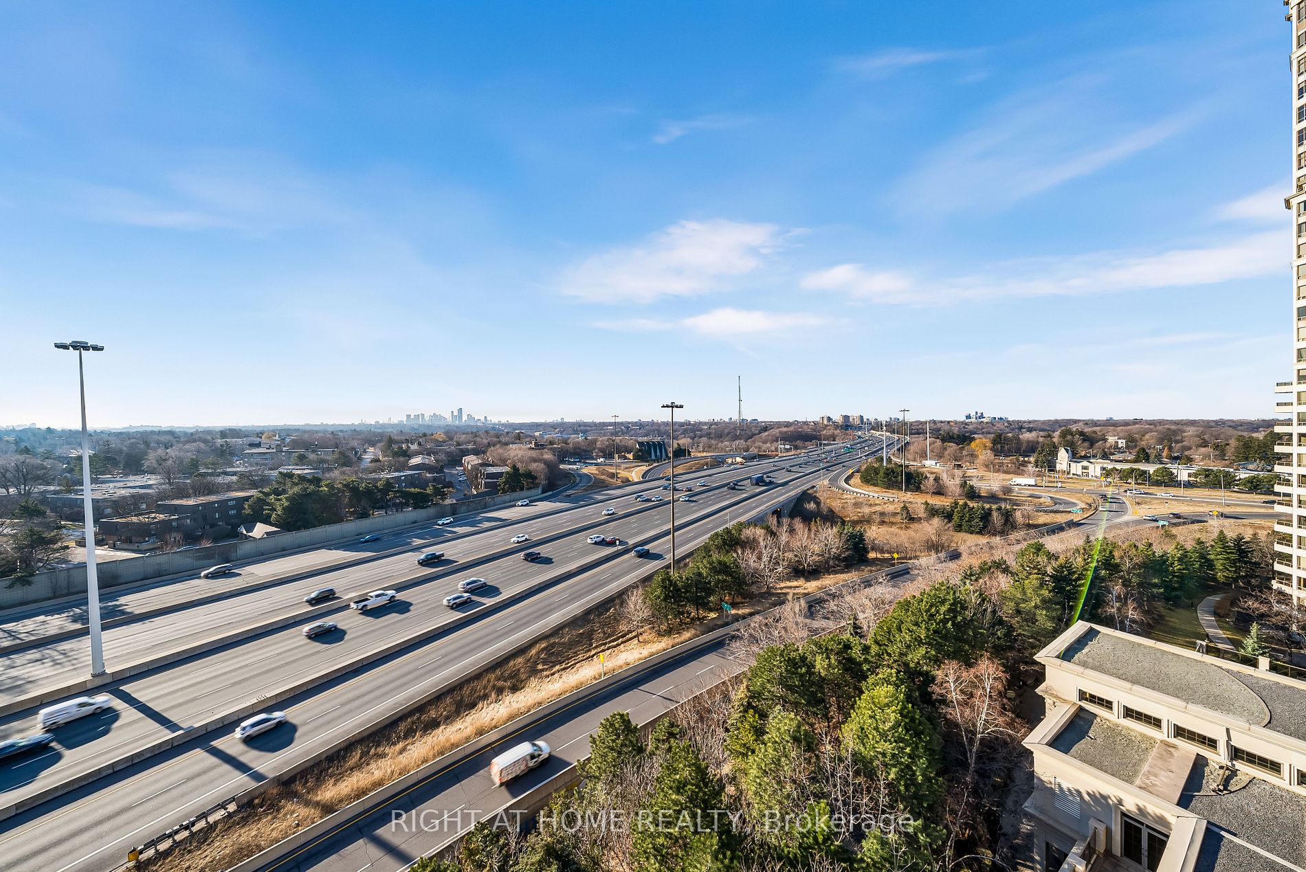 80 S Harrison Garden Blvd 1122