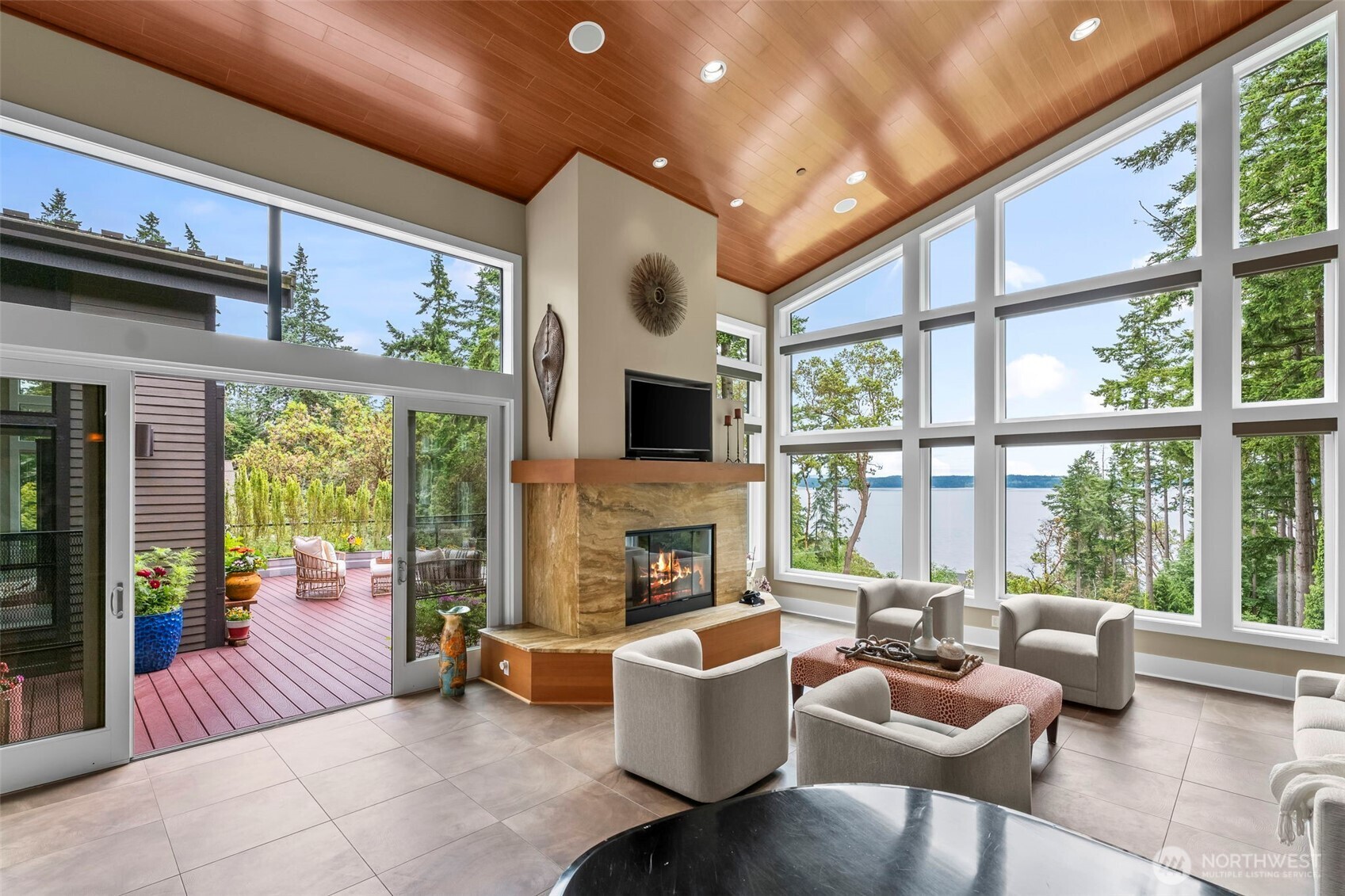 182 Island Boulevard