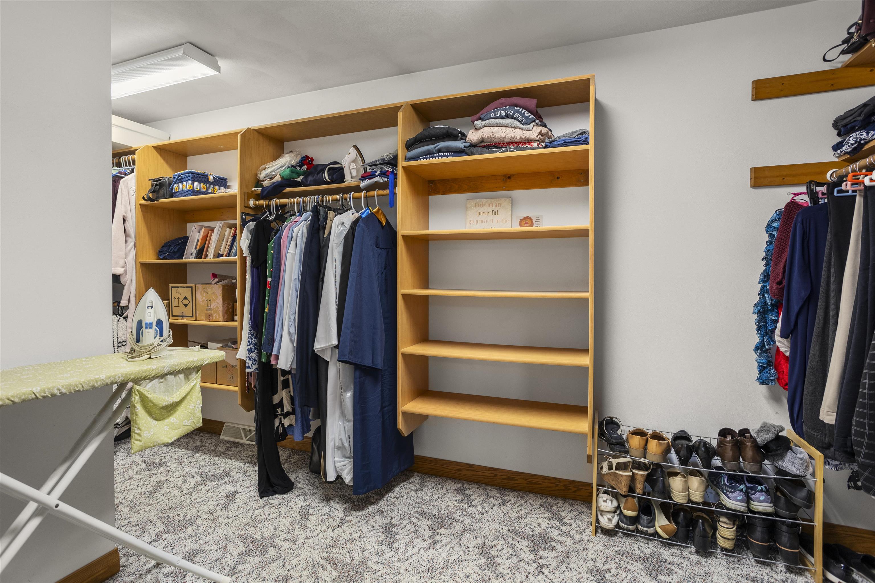 1501 E WYNDMERE Drive