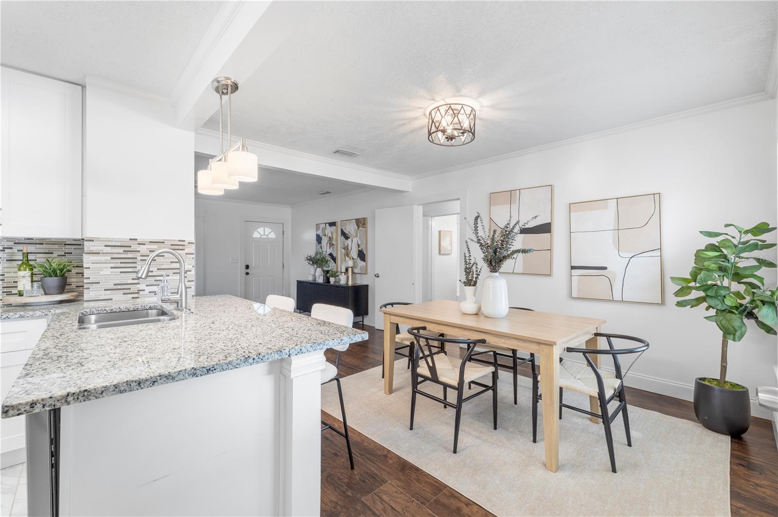 4009 N Seminole Avenue