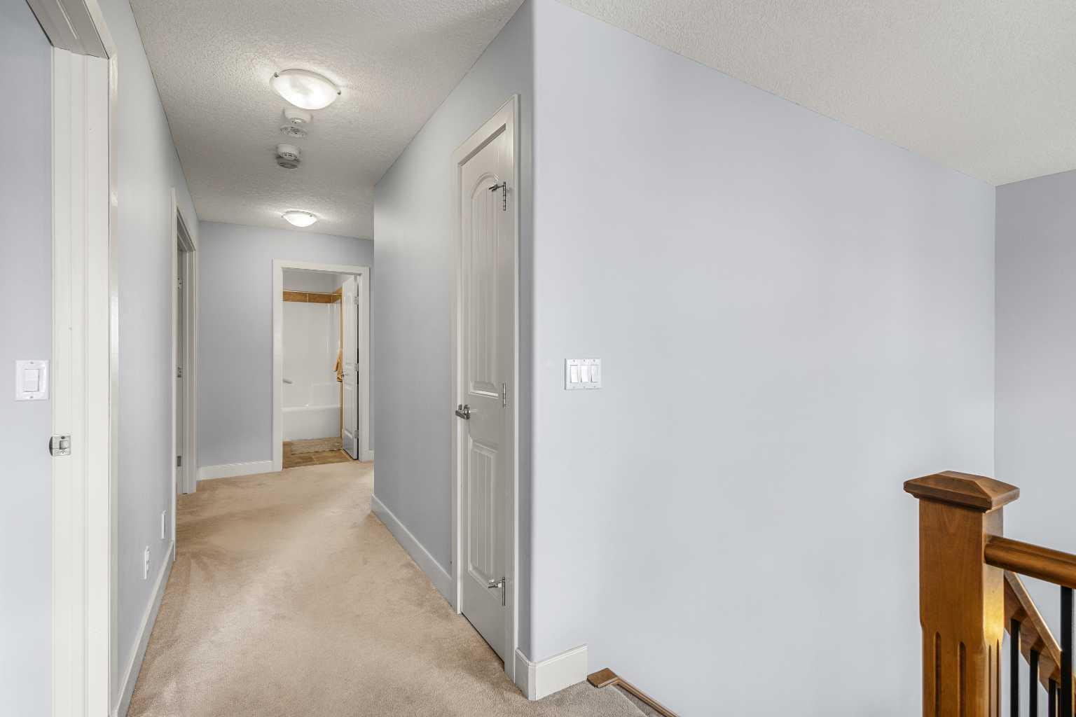 86 Royal Ridge Mount NW