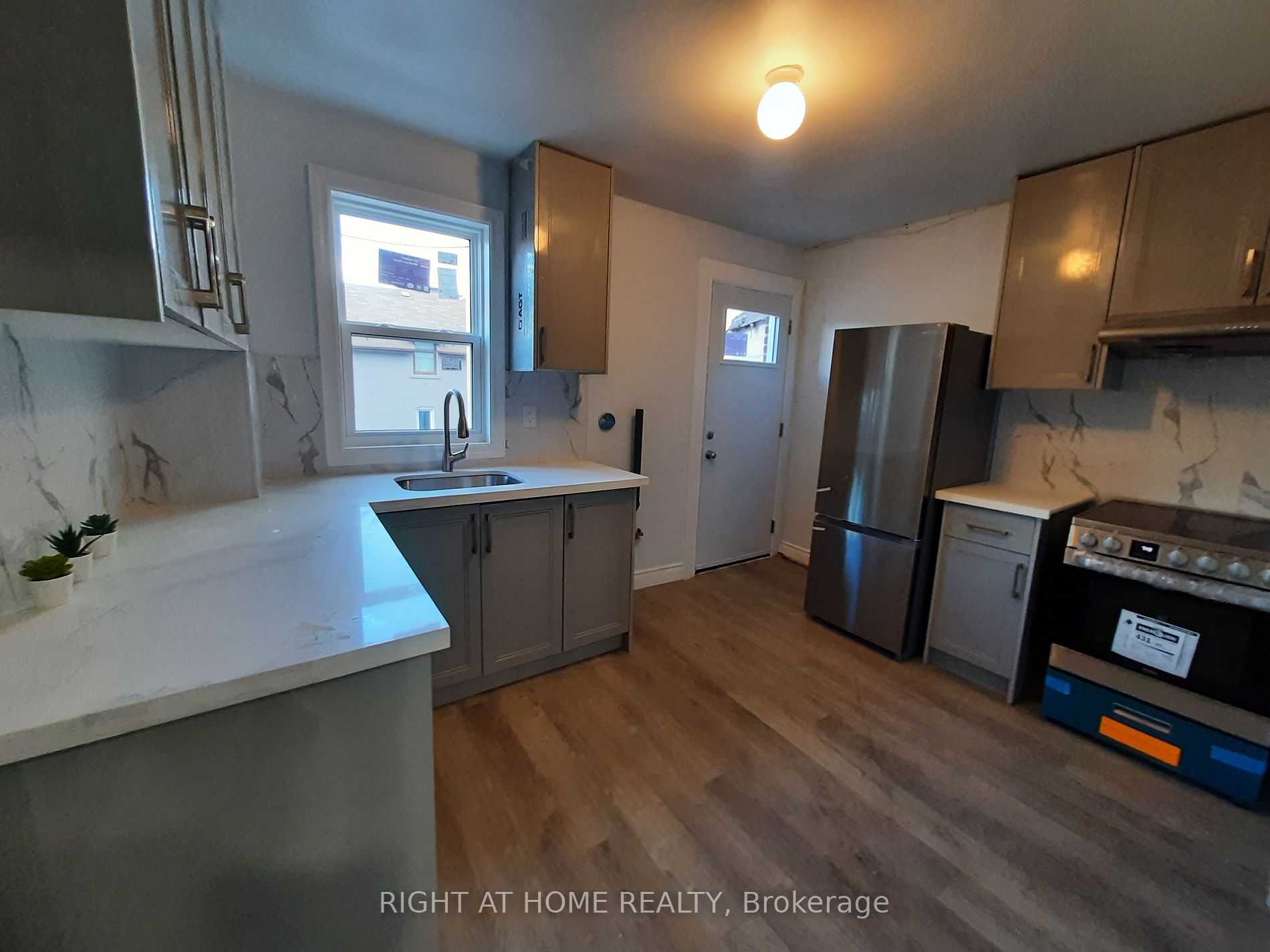 513 Mount Pleasant Rd Upper