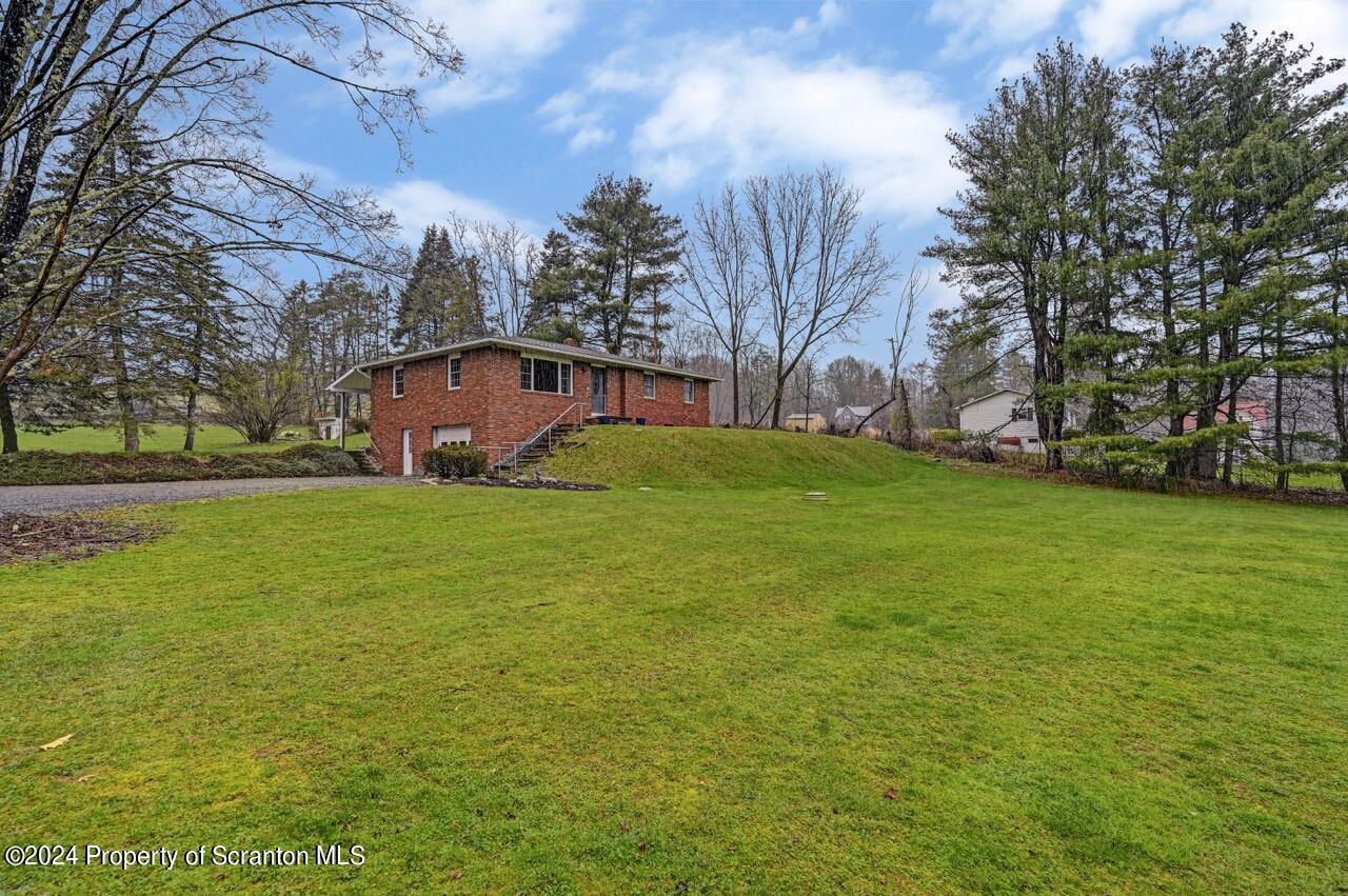325 Schoolhouse Hill Road