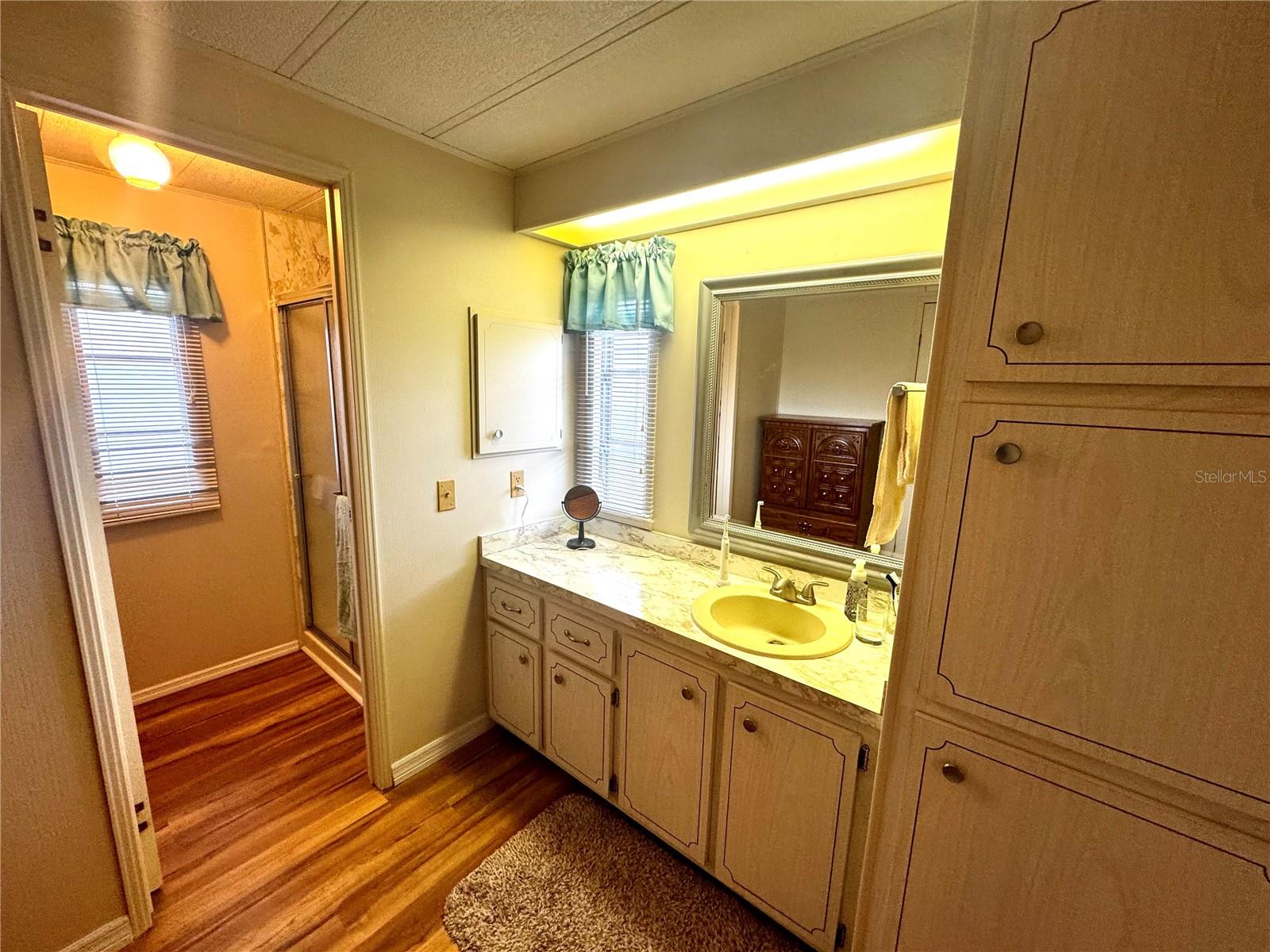 5619 Bayshore Road 142