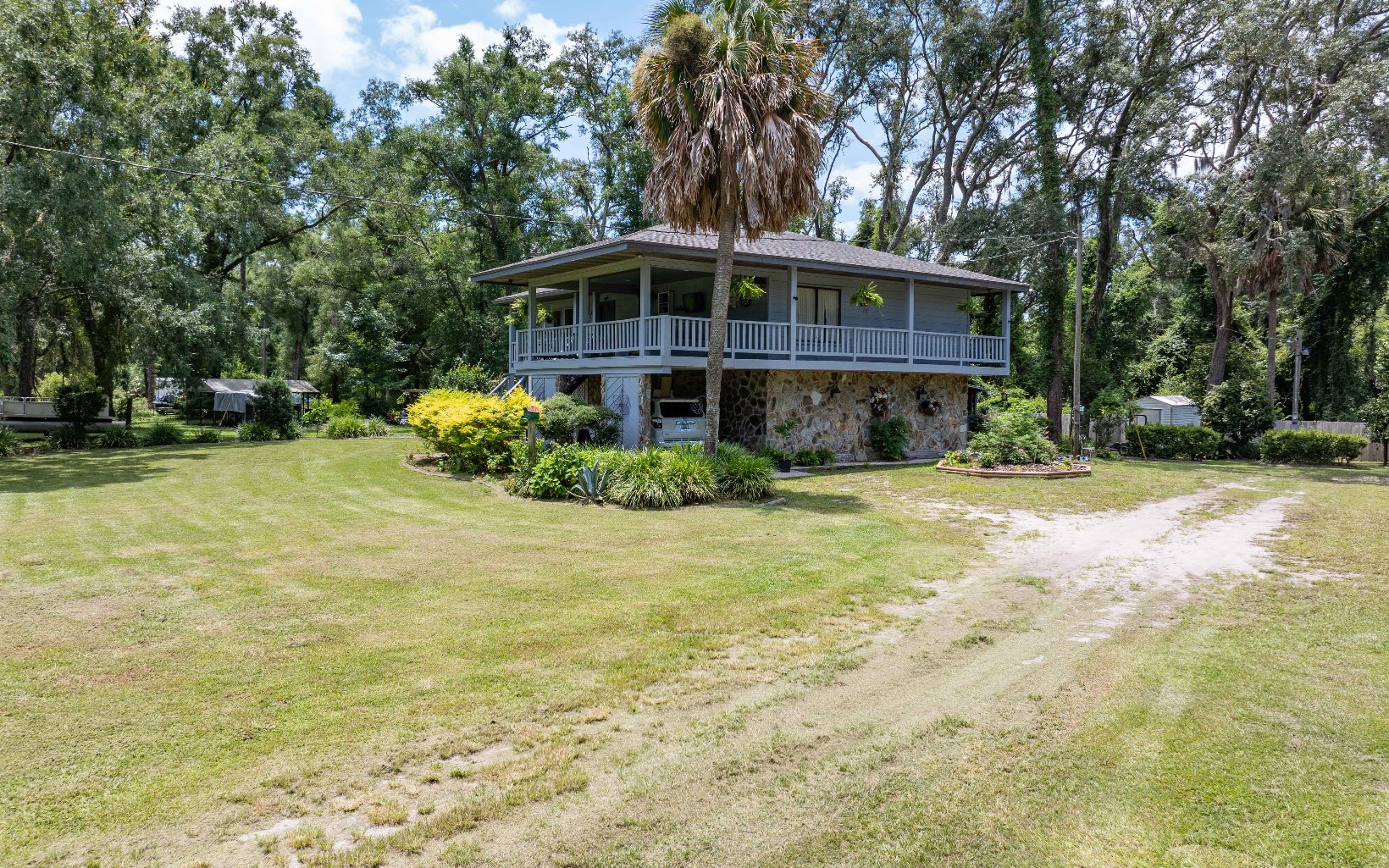 838 NW Banta Acres Rd