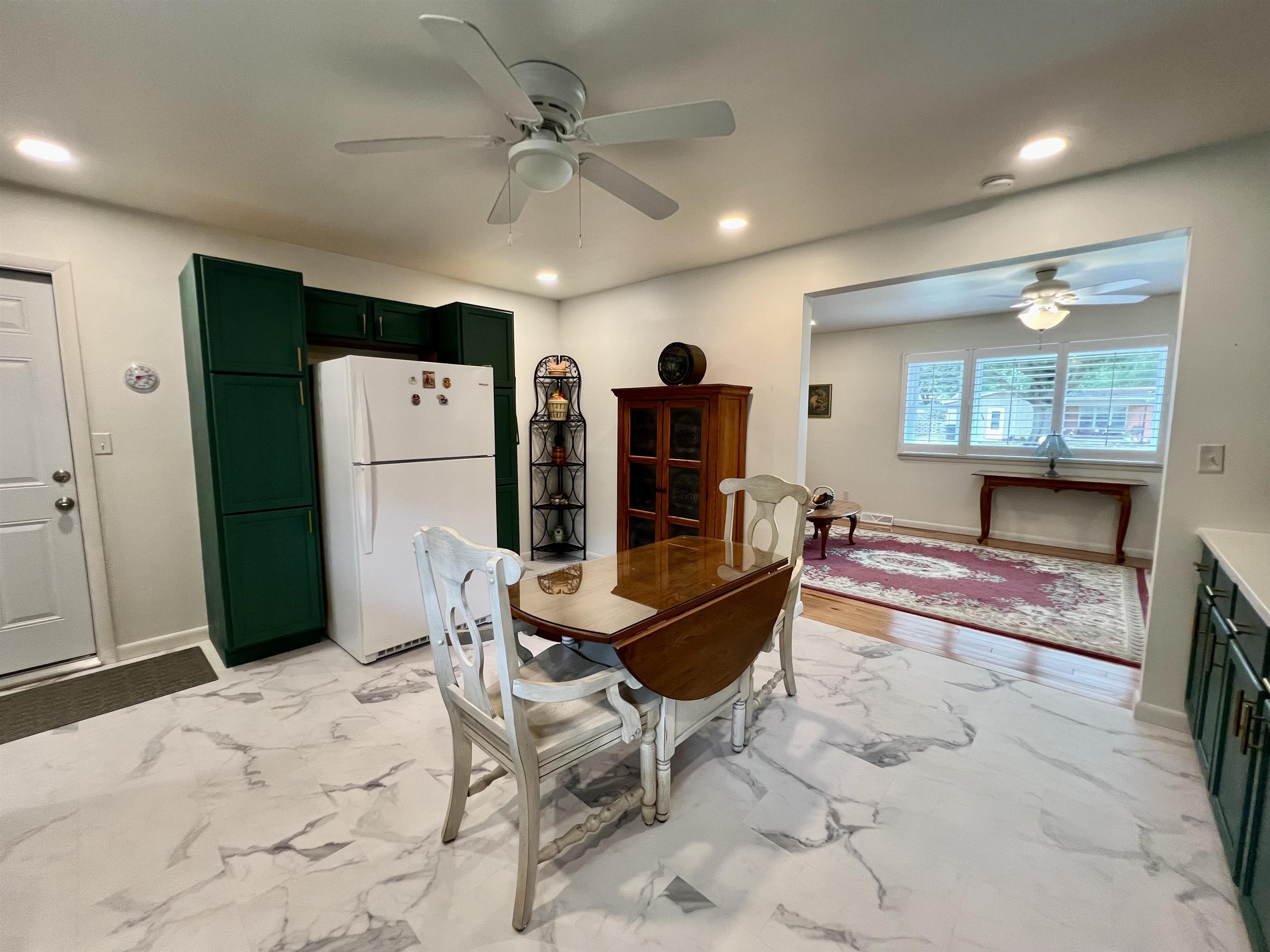 261 Greenway