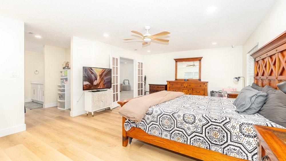 2086 Winnetka Court