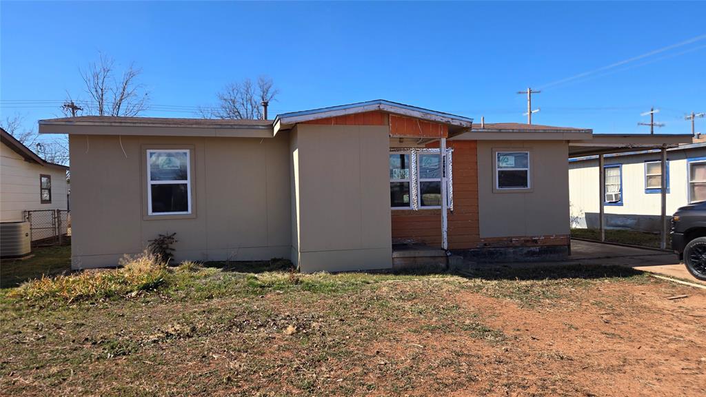 2458 N Mockingbird Lane