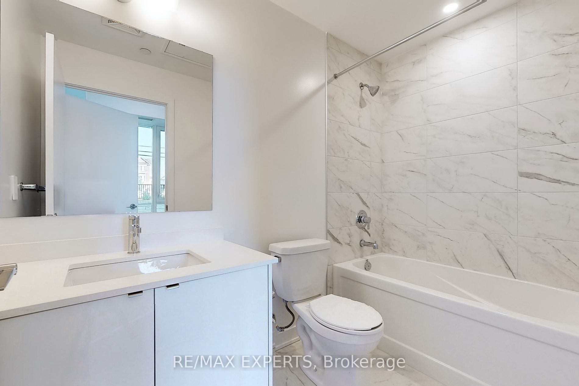 1440 Clarriage Crt 106