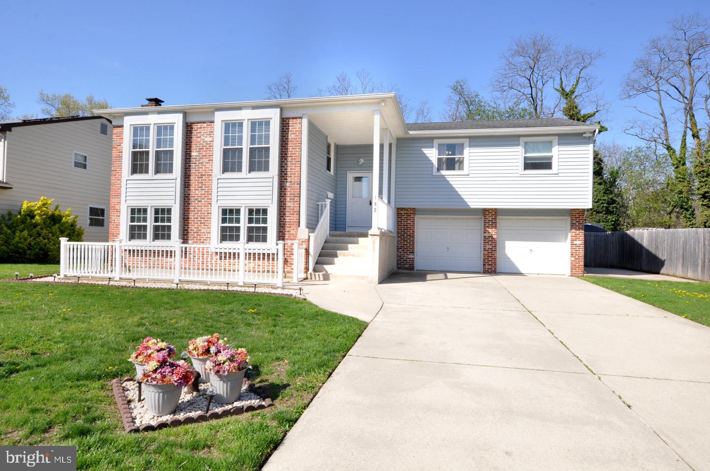 This 4 Bedroom 2.5 bath home is in excellent condition. There are solar panels that the buyer can download to review the paperwork. The home also has a large family room and eat in kitchen and formal dining room. The master bedroom has a walk in closet. The lower level has a recreational room with gas a fire place. There is also an office/den and utility room with washer and dryer. The home also come with a high efficiency gas furnace and hot water heater. Very easy to show. You will not be disappointed.