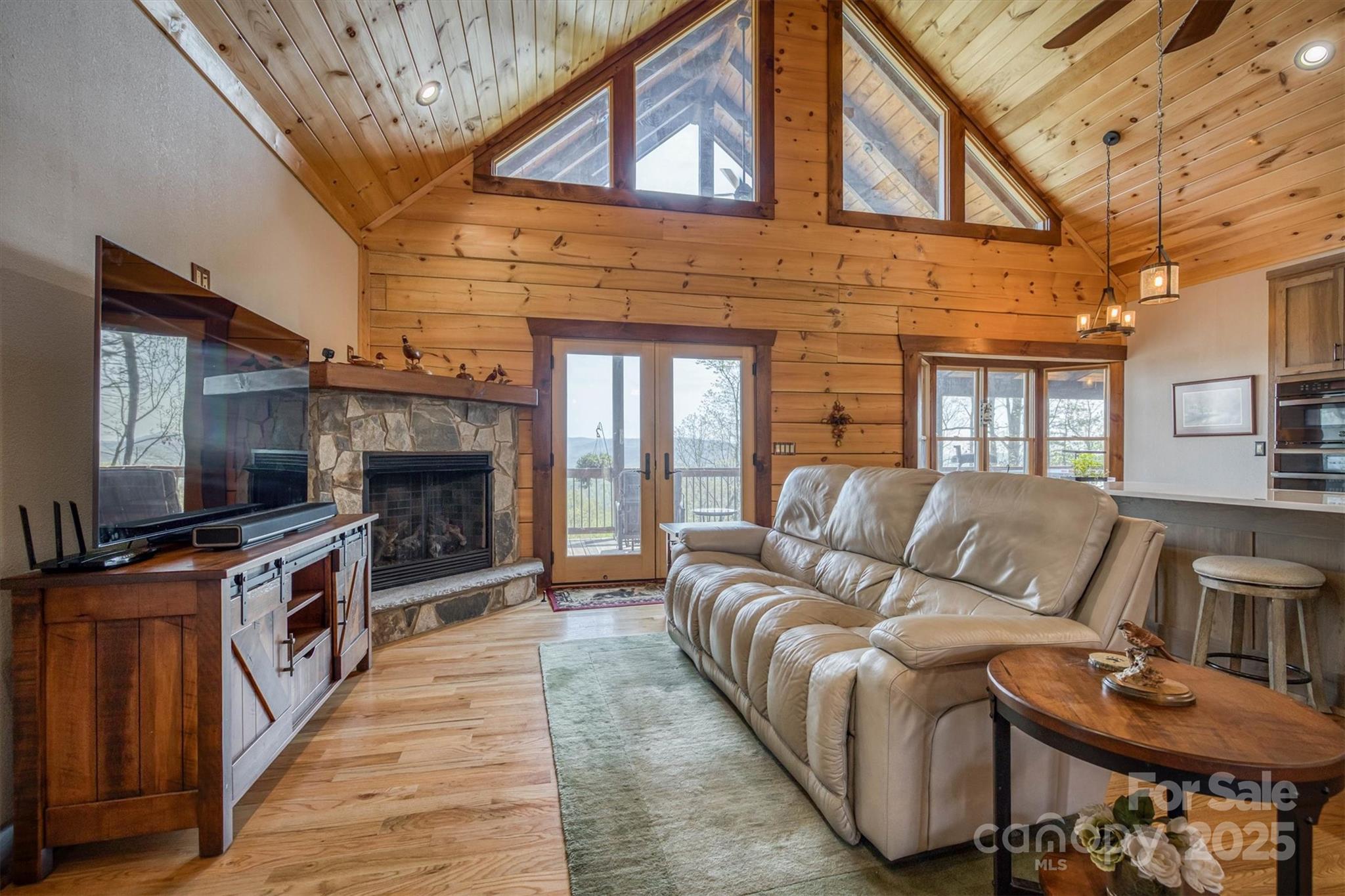 50 Fall Creek Drive
