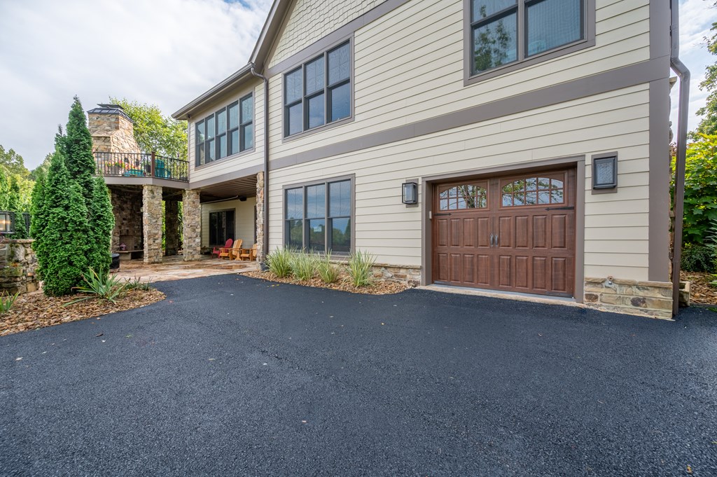 1205 Stone Mountain Road