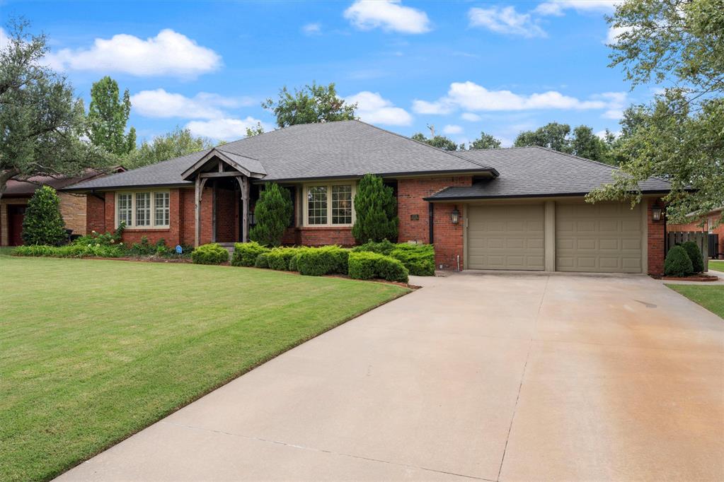 Charming home on a coveted street in Nichols Hills. Wonderful curb appeal with 3 bed 3 bath 2 living, large kitchen. Tons of natural light, floor to ceiling windows along back of house brings in the outdoor beauty. Beautiful wood floors and crown molding throughout. Large Kitchen with Stainless Steel Appliances, Extra Large Refrigerator with Freezer/ Fridge, Gas cooktop/oven, overlooking large eating area! Great backyard for entertaining, swimming pool, several seating areas and outdoor Grill/Kitchen area. 8 ft fence making space very private! Spacious bedrooms and plentiful storage! Front bedroom has Murphy bed! Location great for an active lifestyle conveniently located close to schools shopping and dining.