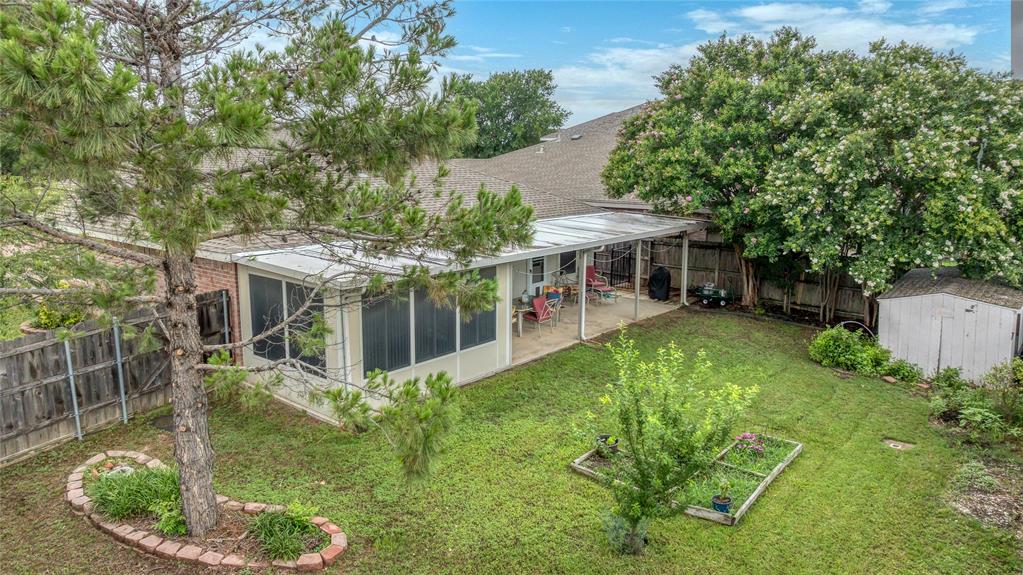 2900 Bluffs Court