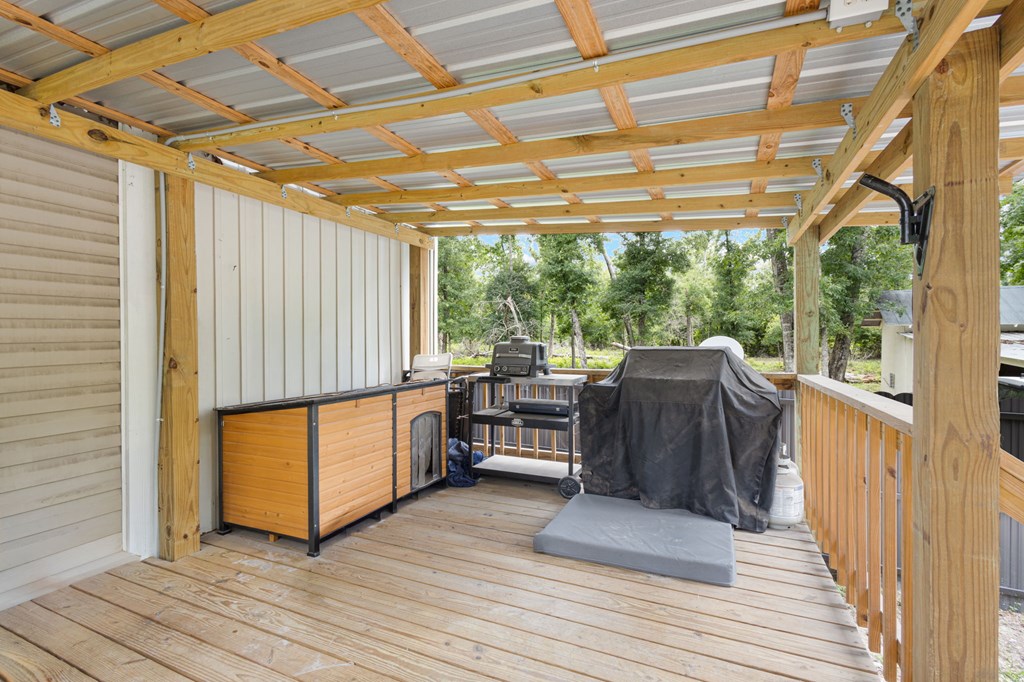 301 NE 386th Ave