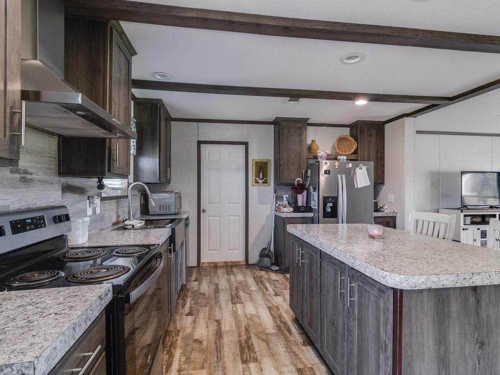 11116 E State Highway 31