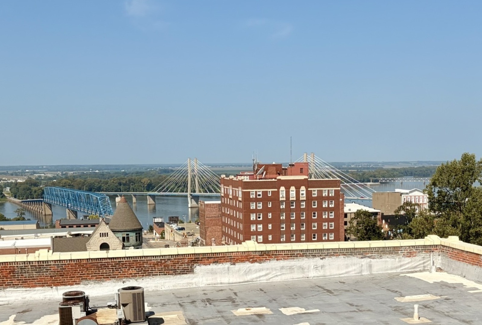 510 Maine Street 812-824
