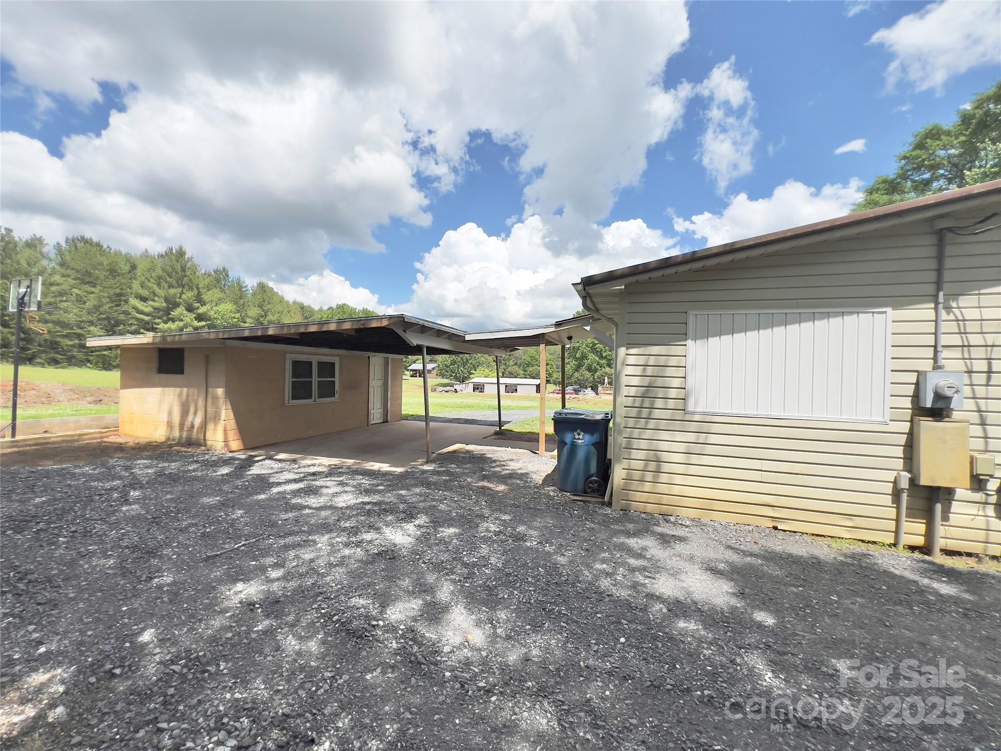 2482 E Nc 10 Highway