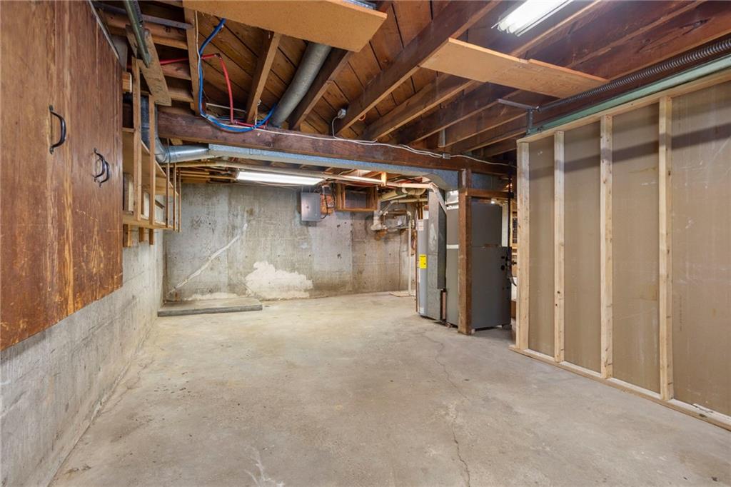 5211 NE 46th Terrace