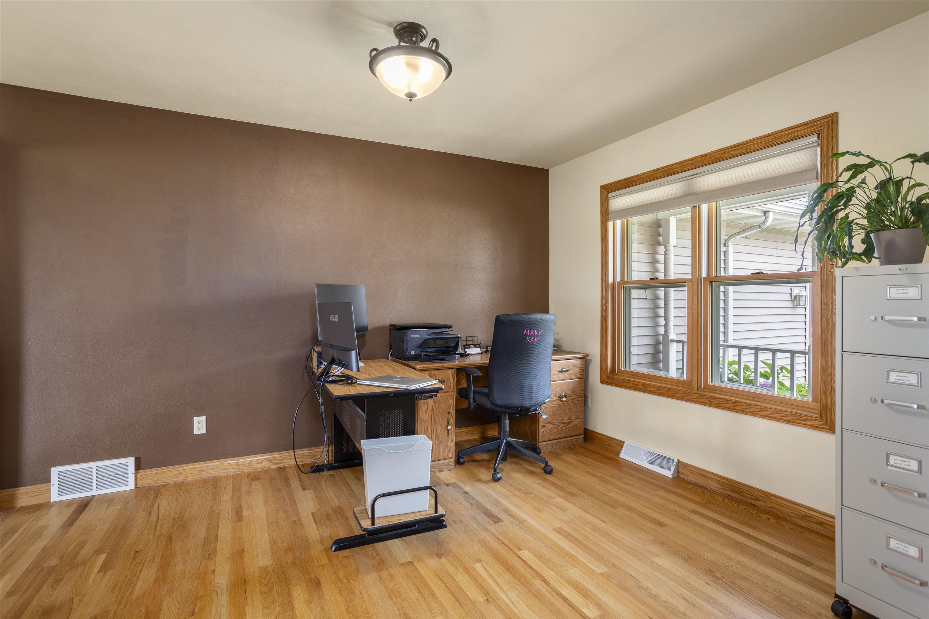 1501 E WYNDMERE Drive