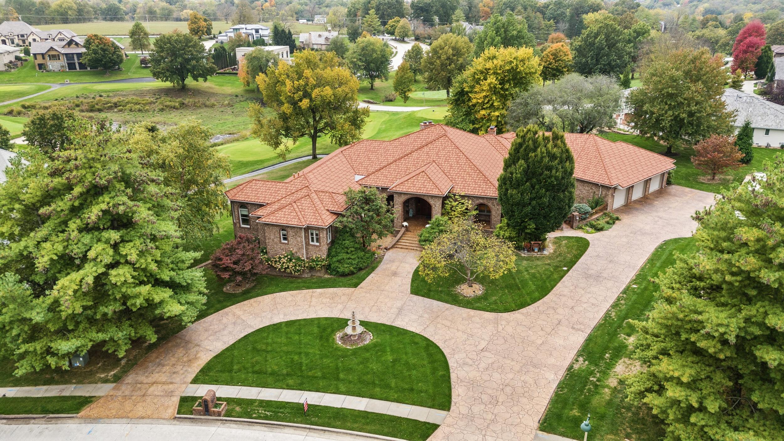 3936 E Glen Abbey Drive