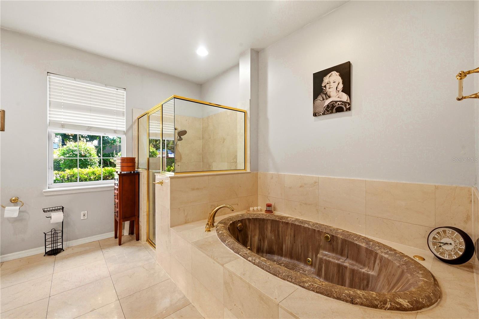 746 Country Lane