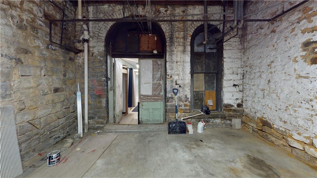 102-104 W 10th Street