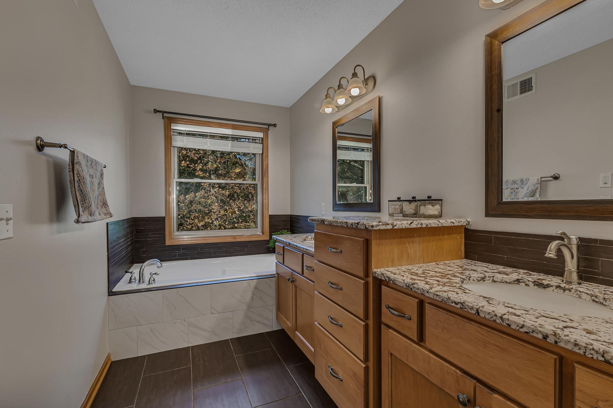 3615 Southridge Court