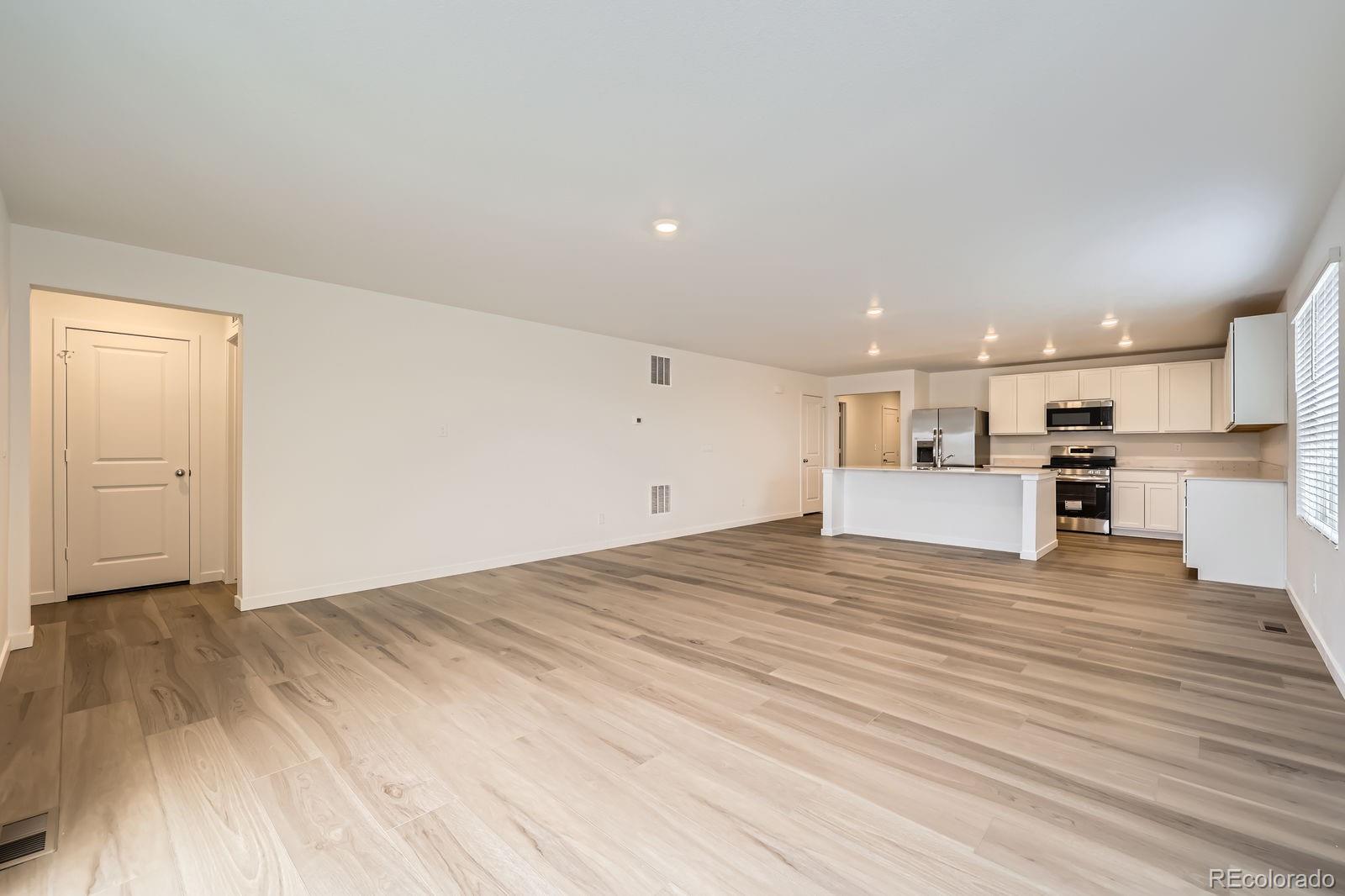 7850 Desert Wrangler Drive