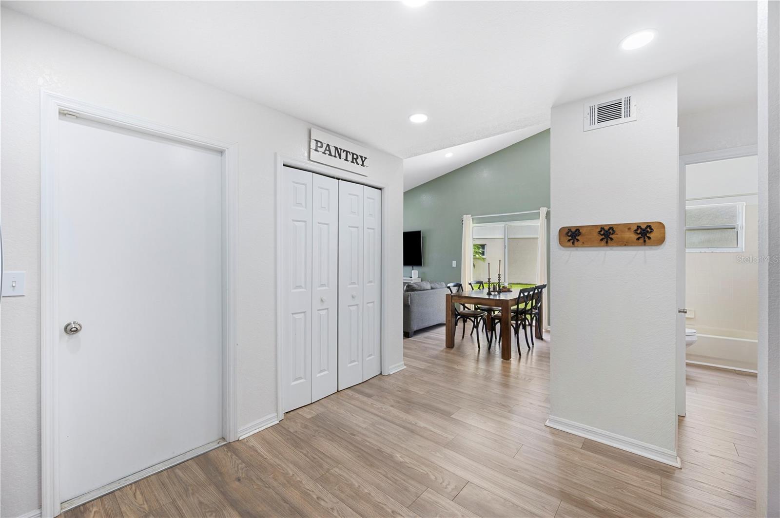 1009 Meadowood Pointe Road