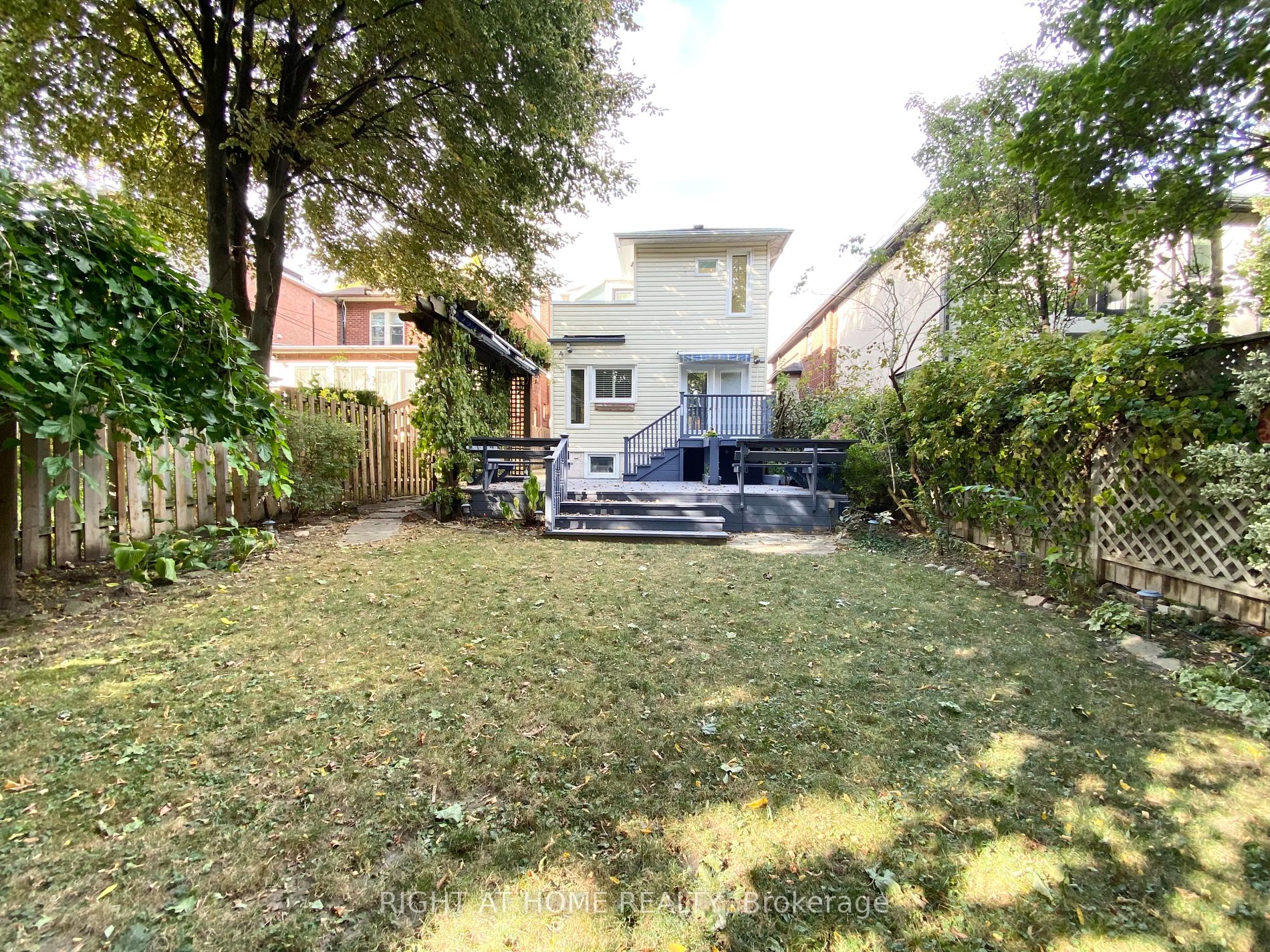 131 Colin Ave