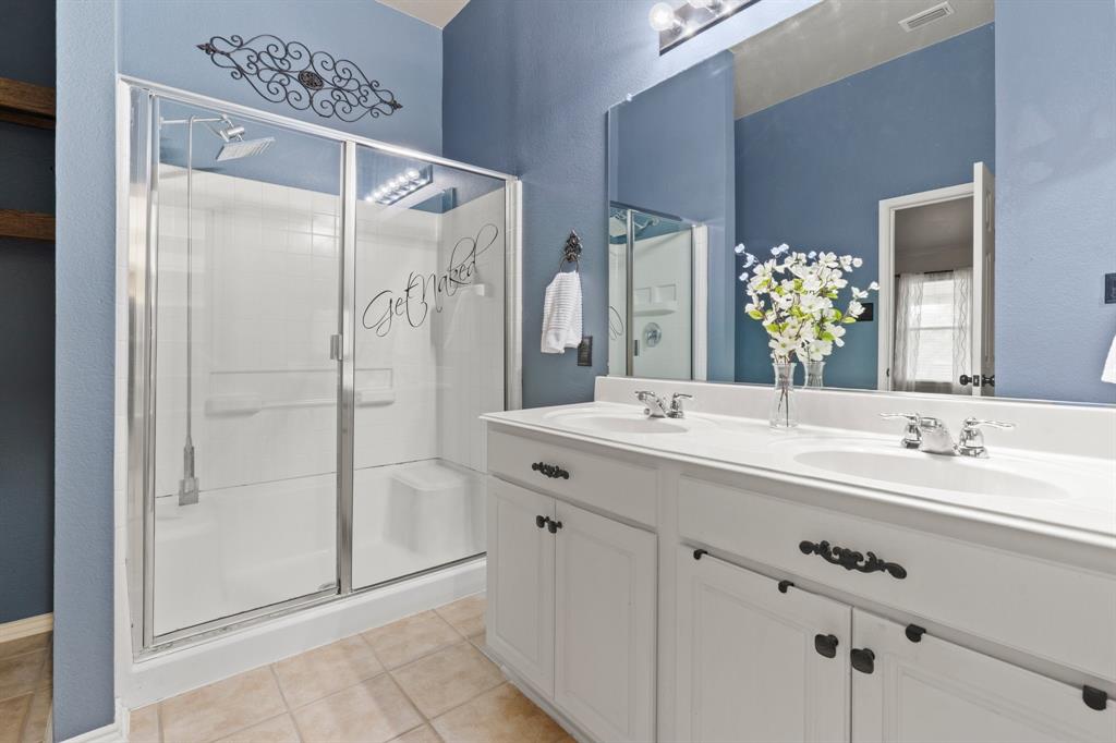 1252 Sweetwater Drive