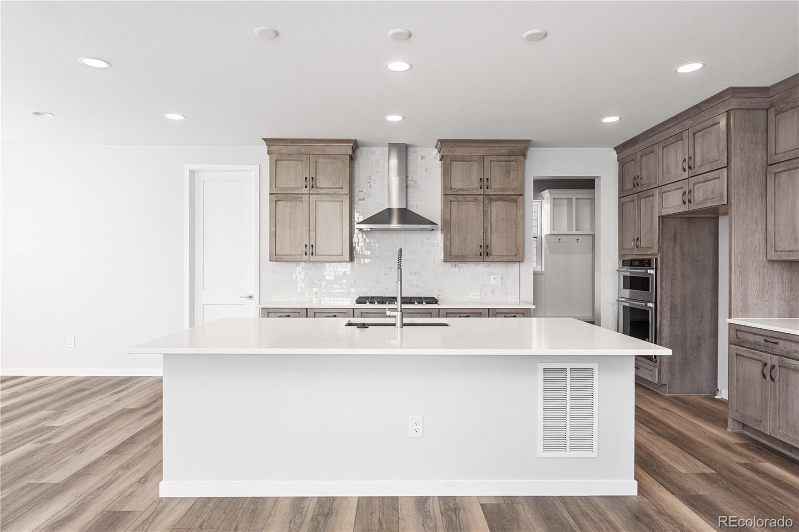 8858 Moonshimmer Trail