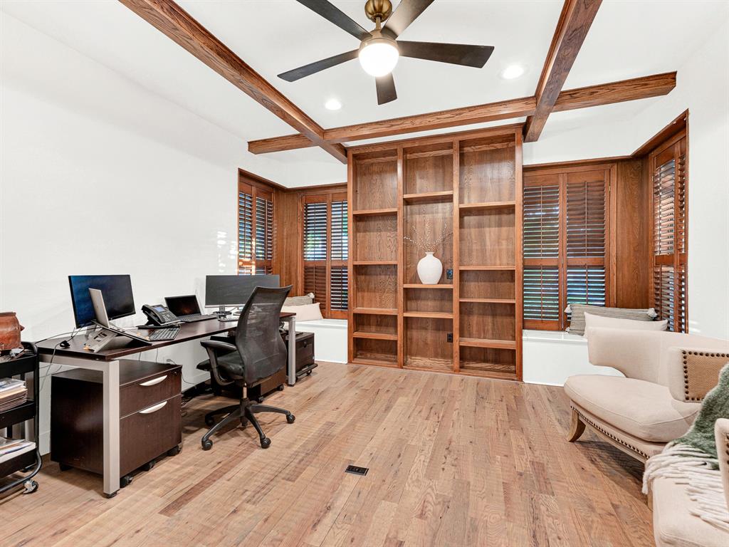 5317 Catamaran Drive