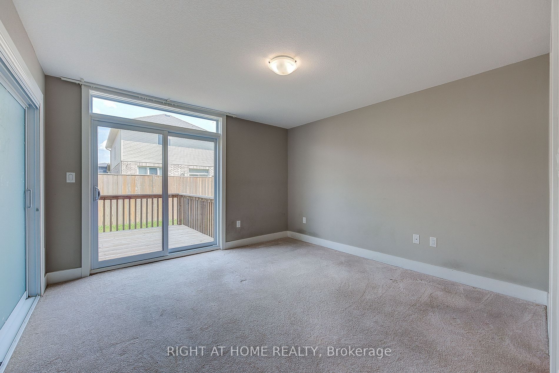 1960 Dalmagarry Rd 202