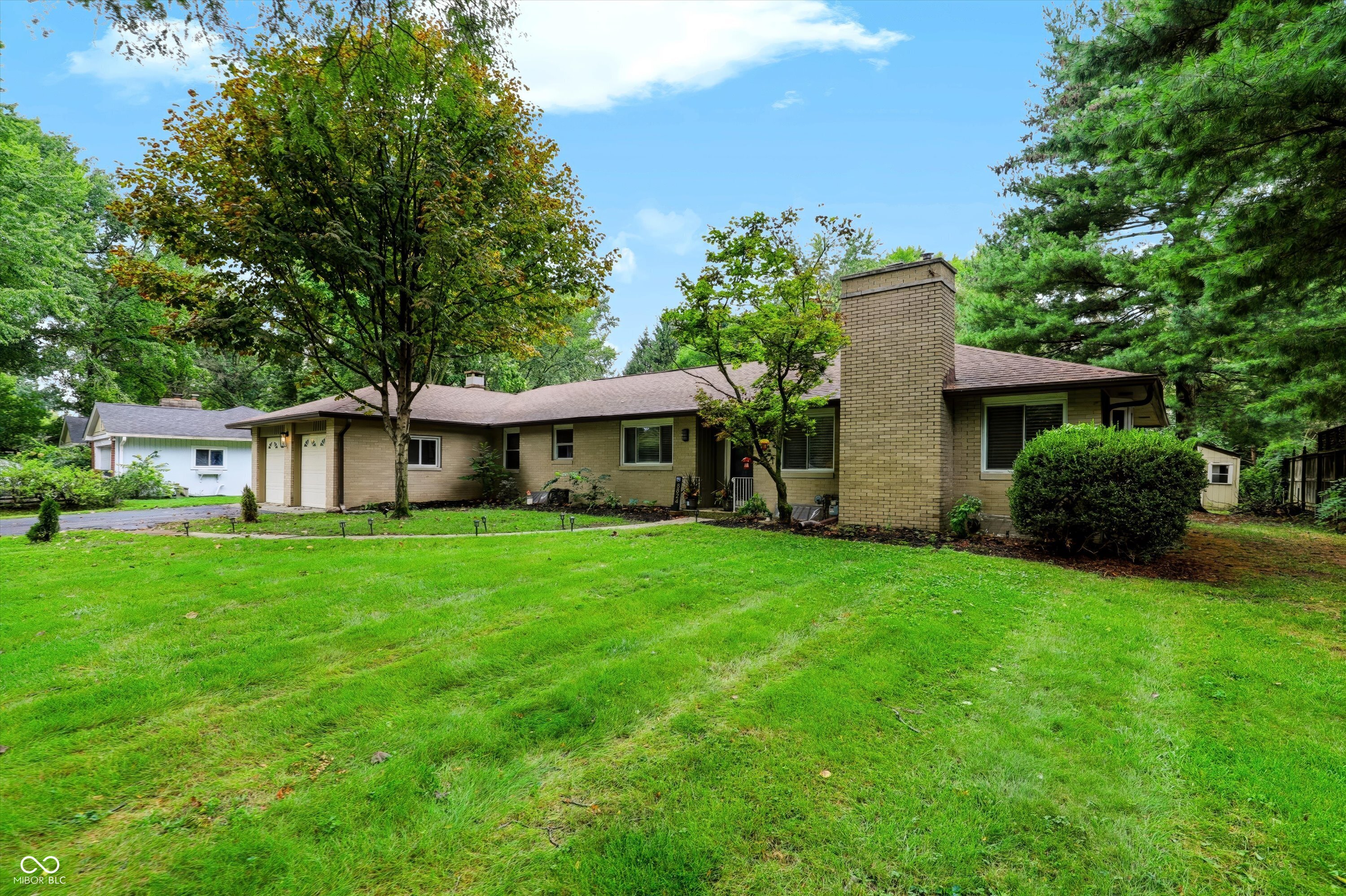 8824 Crestview Drive