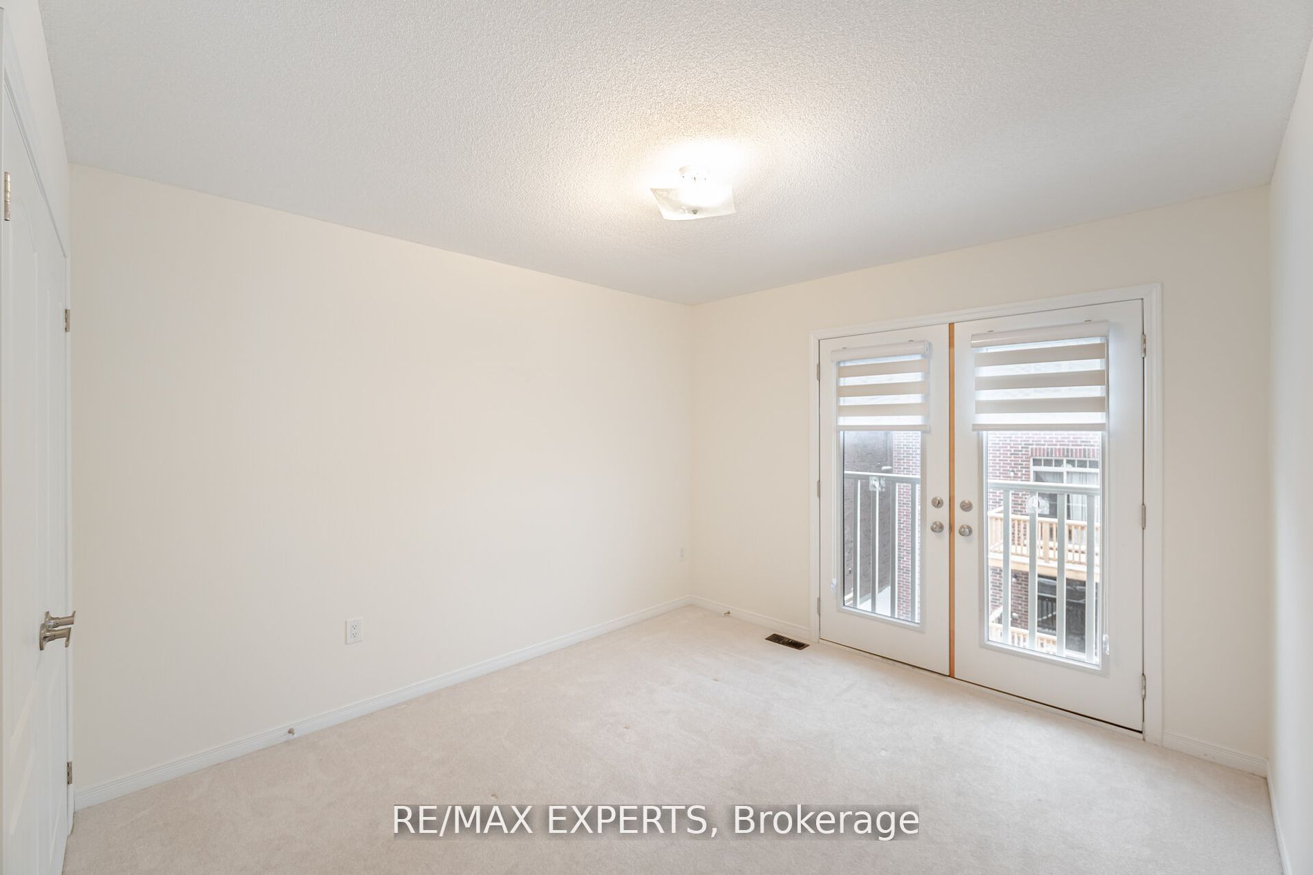 3 Grayson Rd