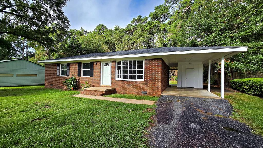 Fresh renovation, new roof, new appliance, new windows, new flooring, new lighting and a location that keeps you close to everything that Thomasville has to offer.  The home has blends modern updates with an easy, functional layout across 3 bedrooms and 1.5 baths. The kitchen was designed for functionality with all new stainless appliances. No HOA. Move-in ready and close to downtown Thomasville. Interested in a private tour or want more details? Call or ask your favorite realtor today to preview.