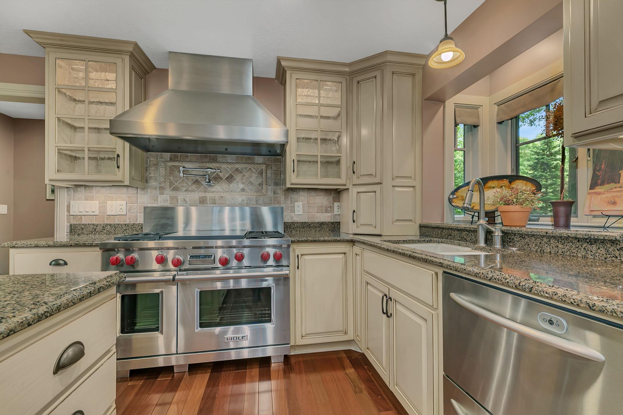 506 10th Street N