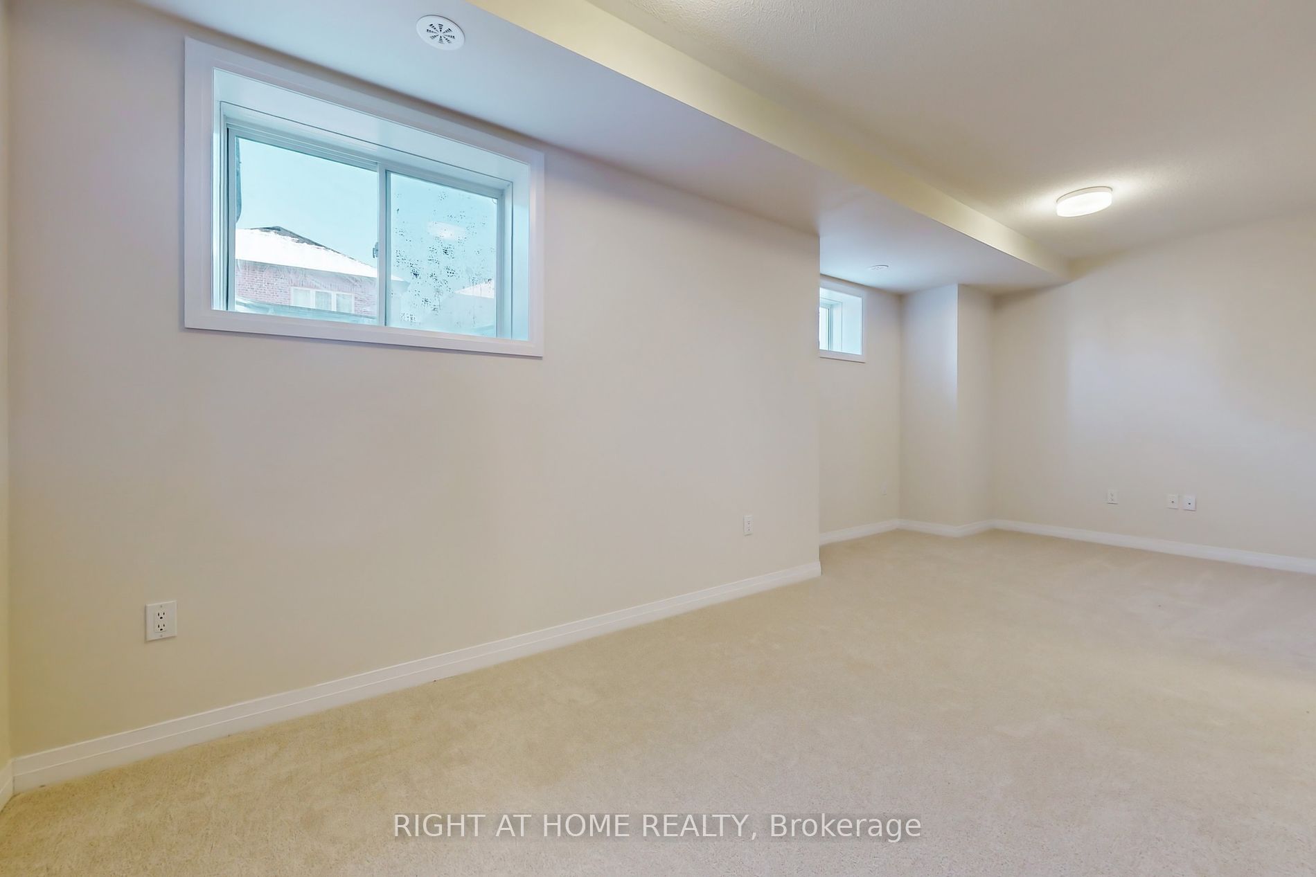 106 E Settlers Road Rd