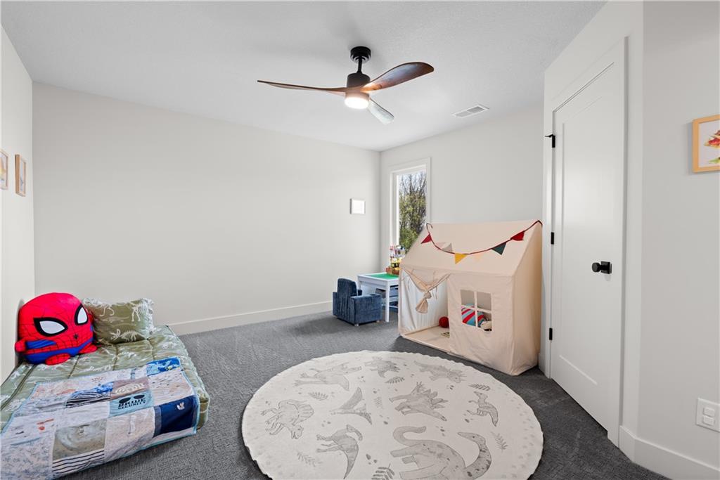 4 Broken Arrow Court