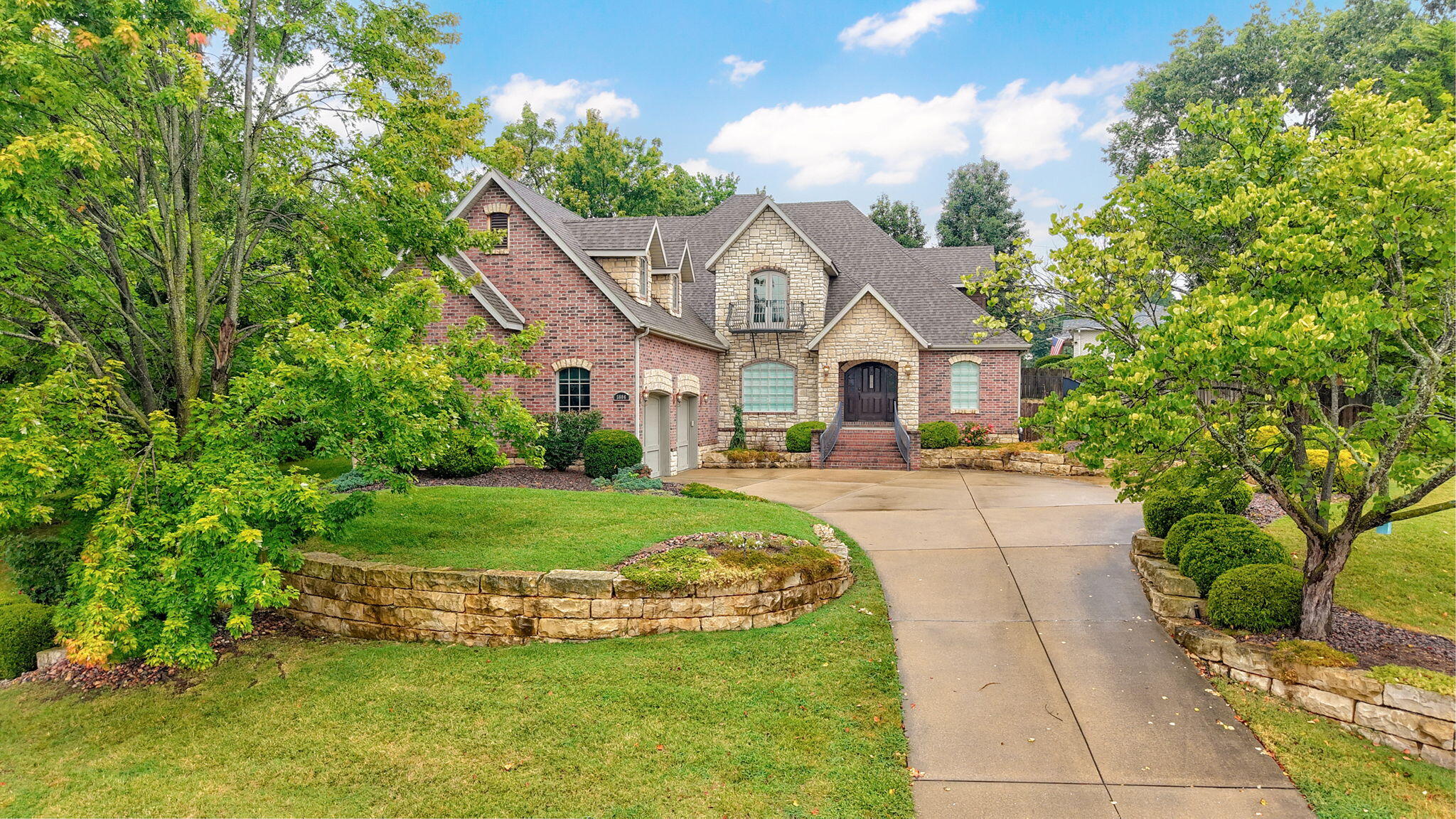 5806 S Brightwater Trail