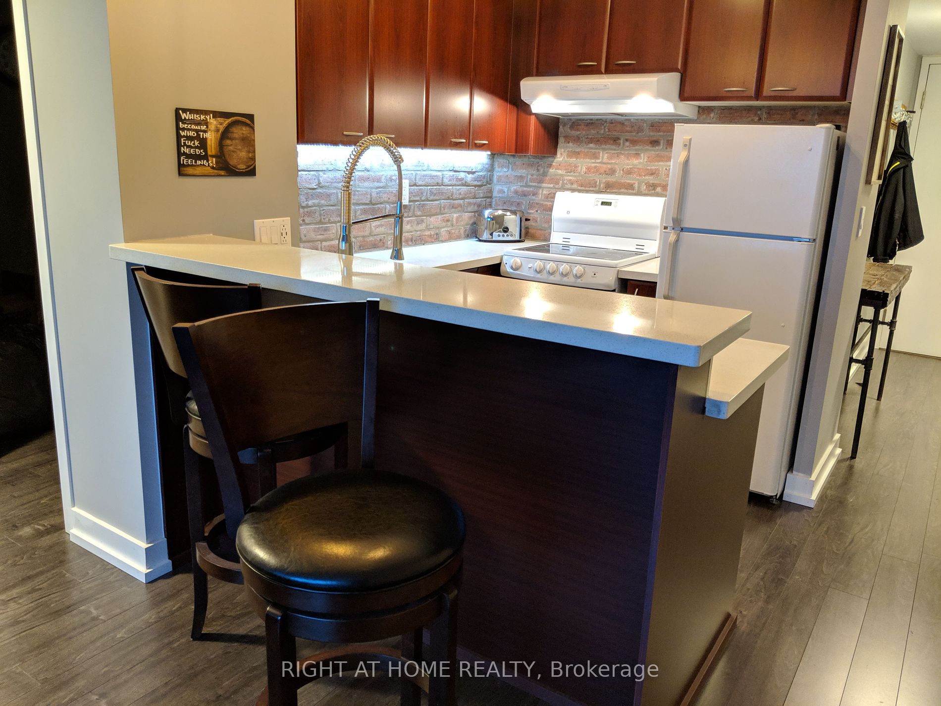 38 Lee Centre Dr 2515