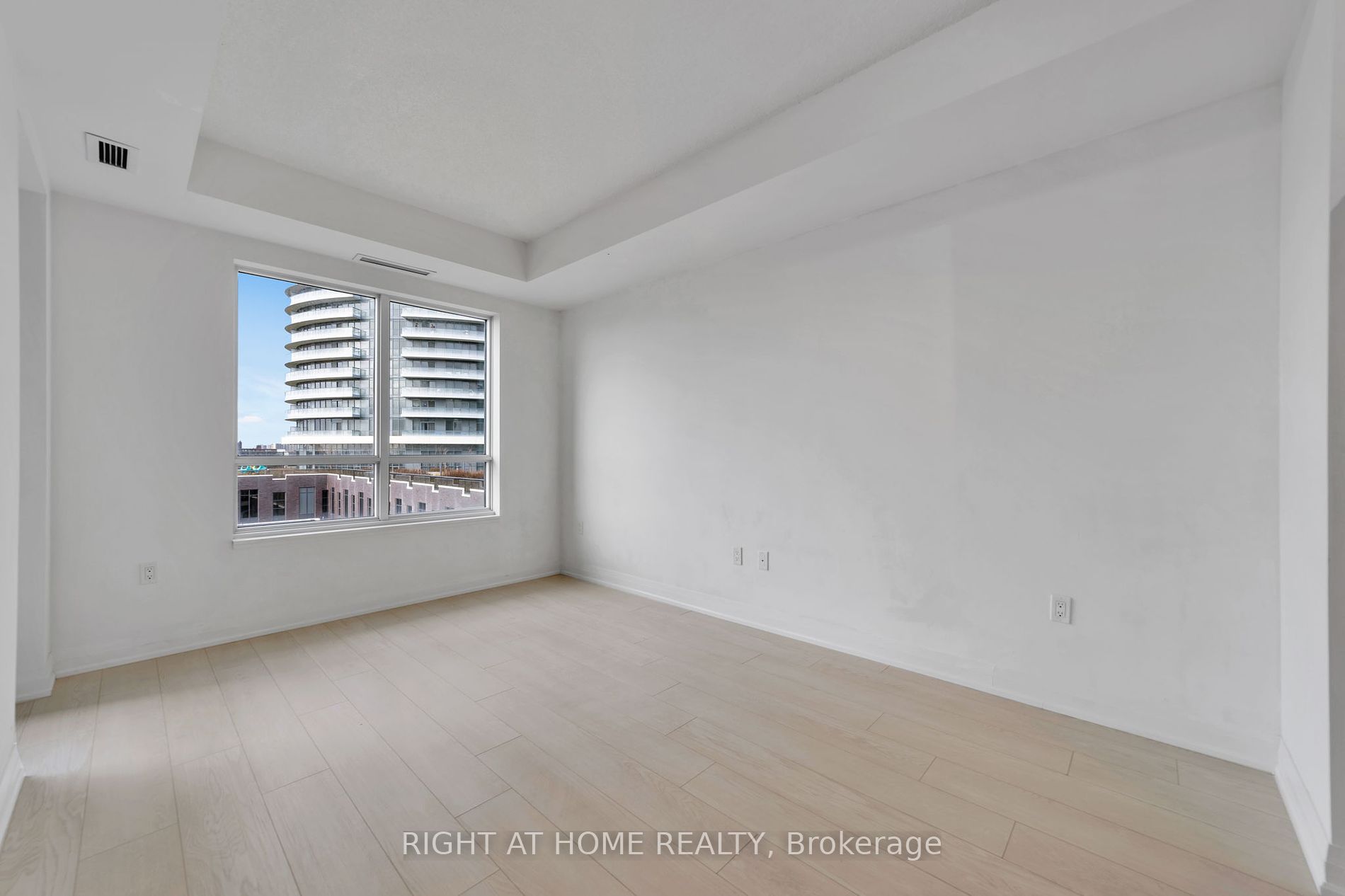 26 Gibbs Rd 649