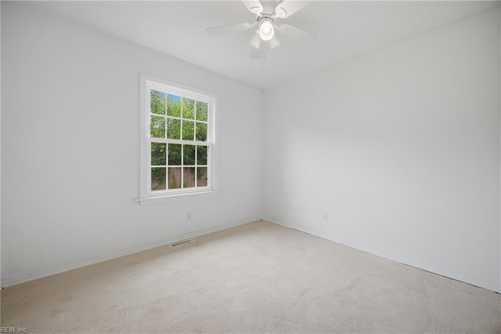 218 Bradford Avenue
