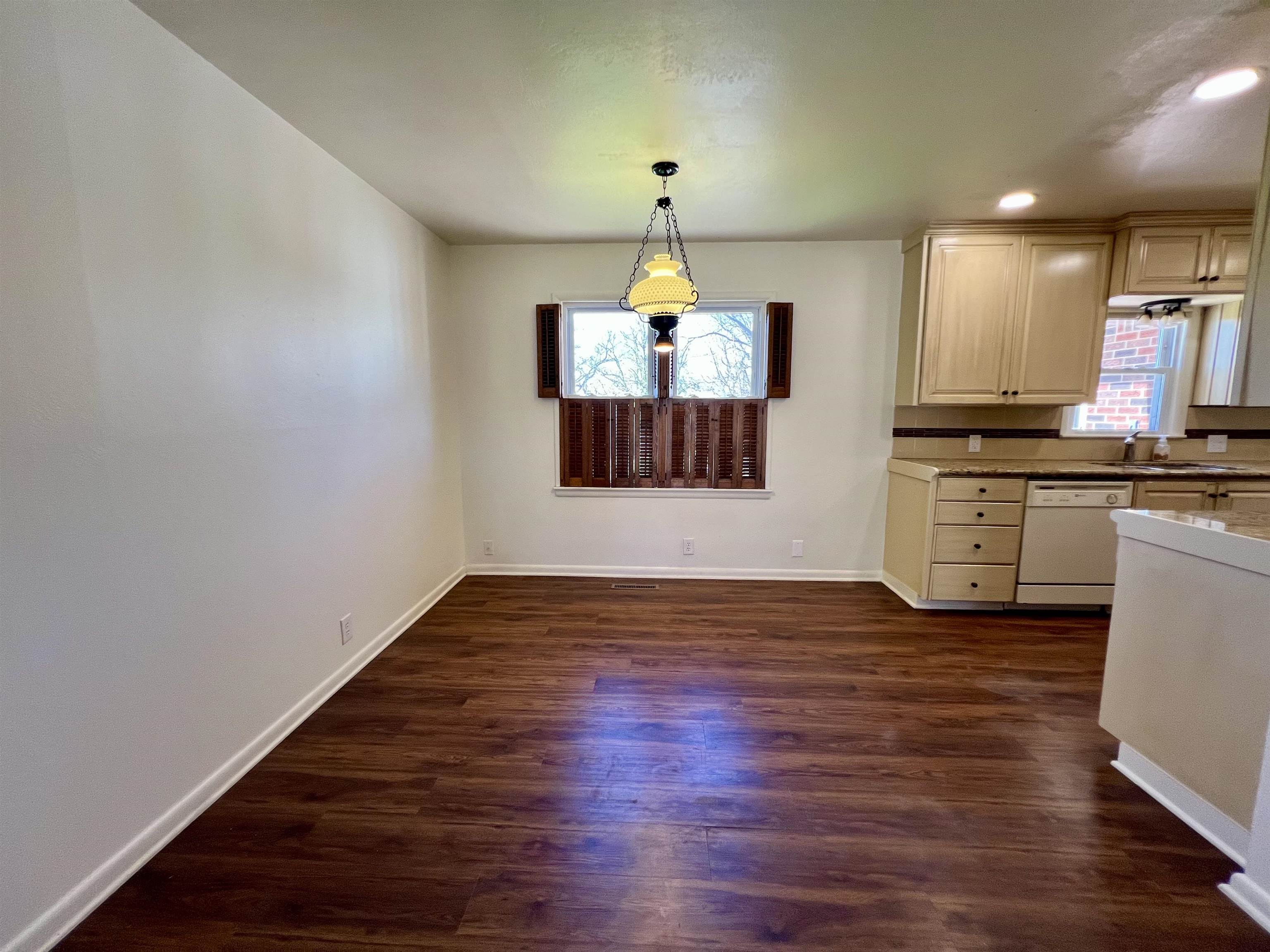 607 N 9th