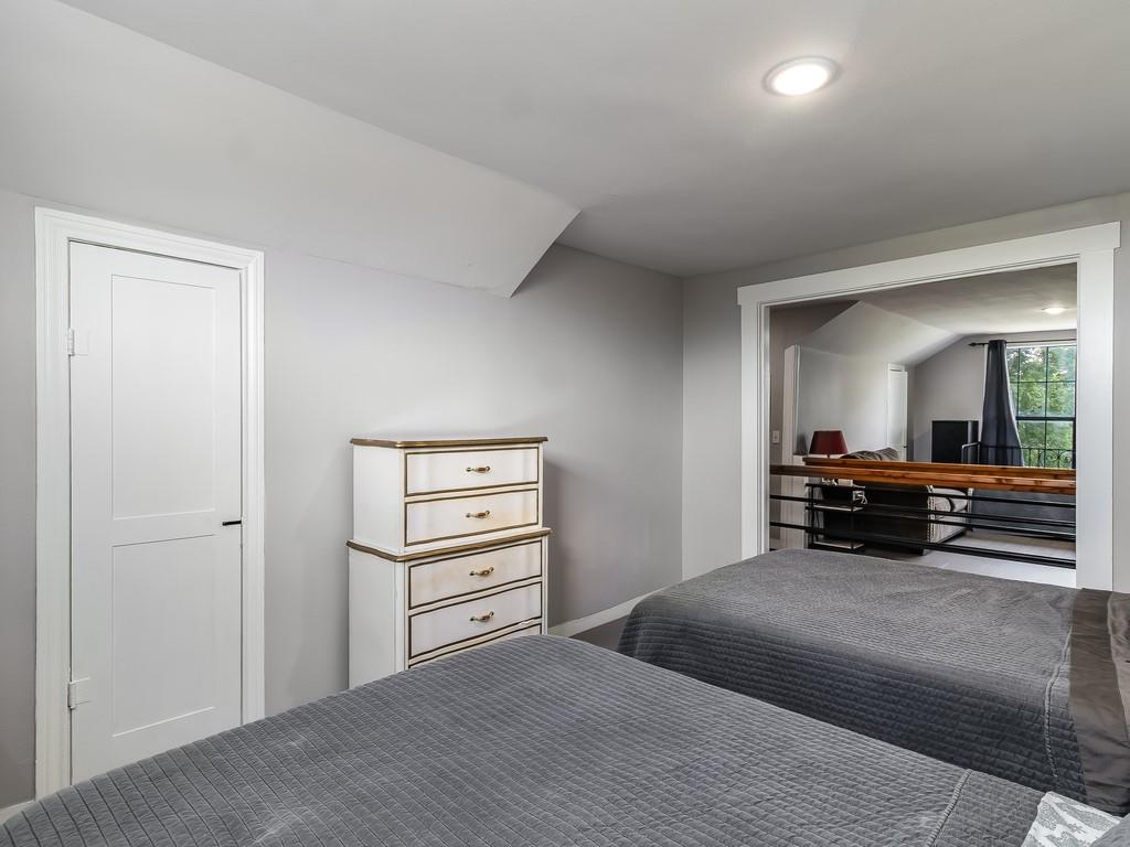 1501 N Business 45